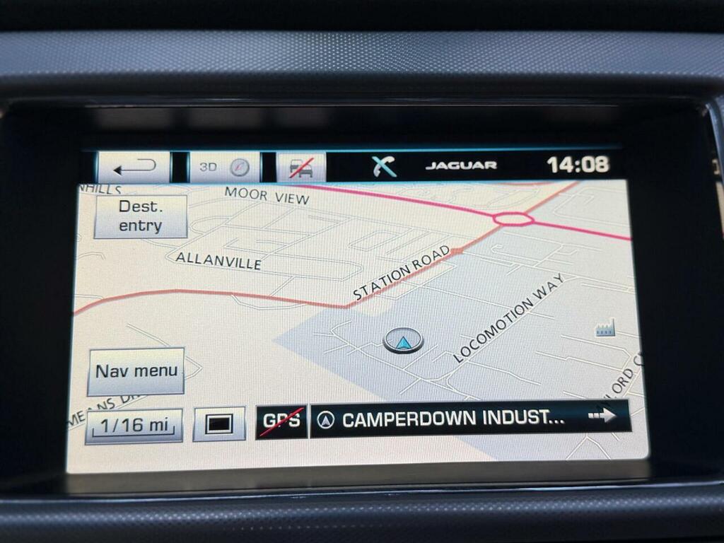 Jaguar XF Saloon 2.2 Green #43