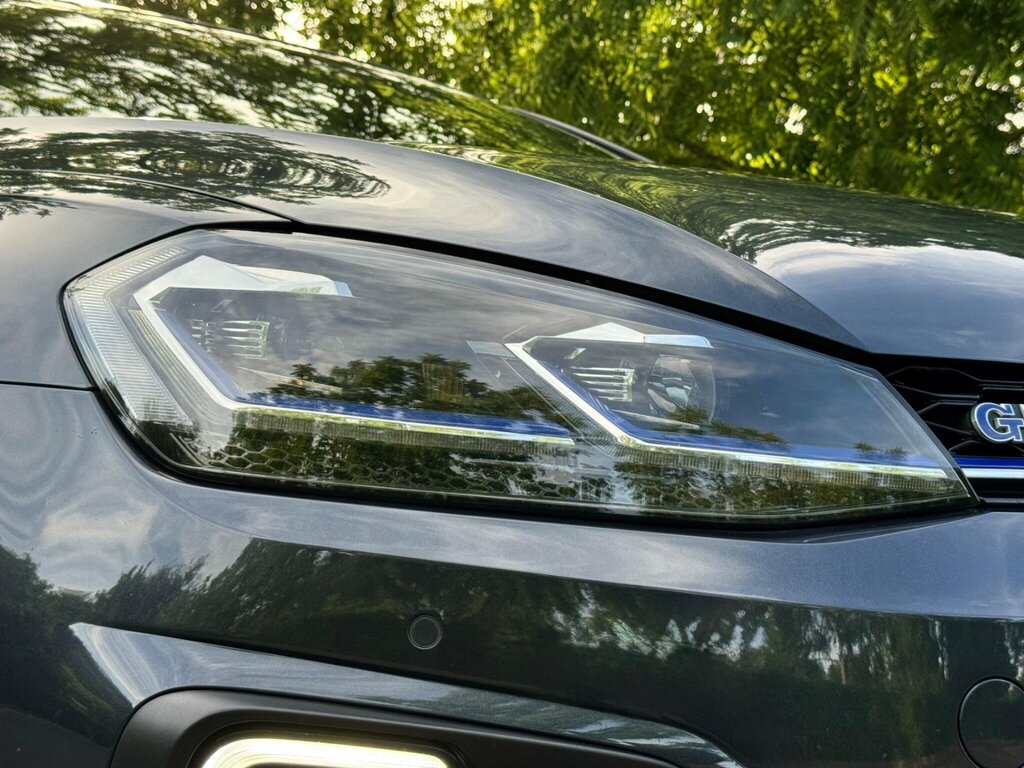 Volkswagen e-Golf 99Kw E-golf 35Kwh Black #8