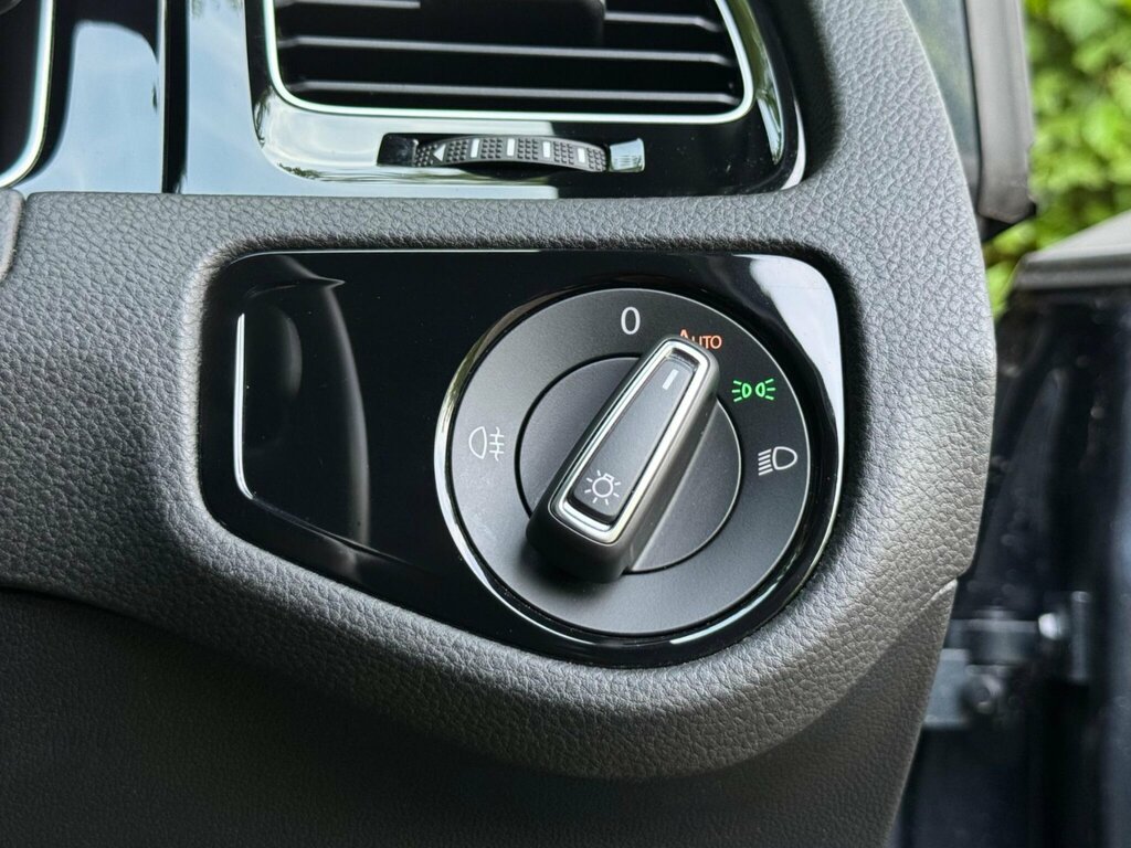 Volkswagen e-Golf 99Kw E-golf 35Kwh Black #48