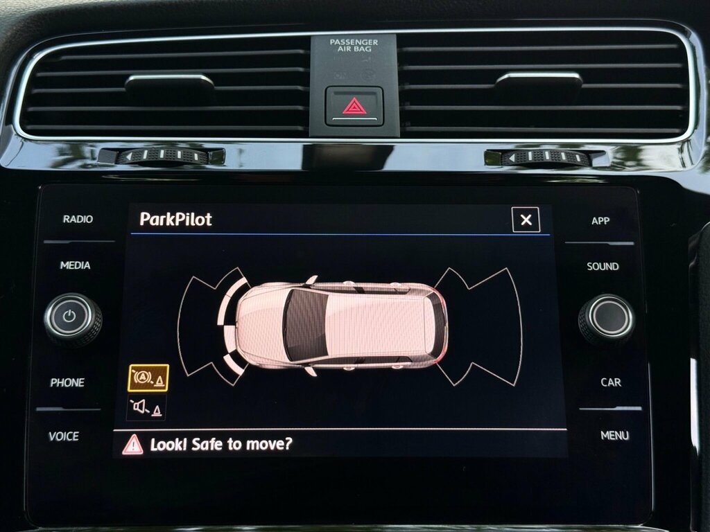 Volkswagen e-Golf 99Kw E-golf 35Kwh Black #40