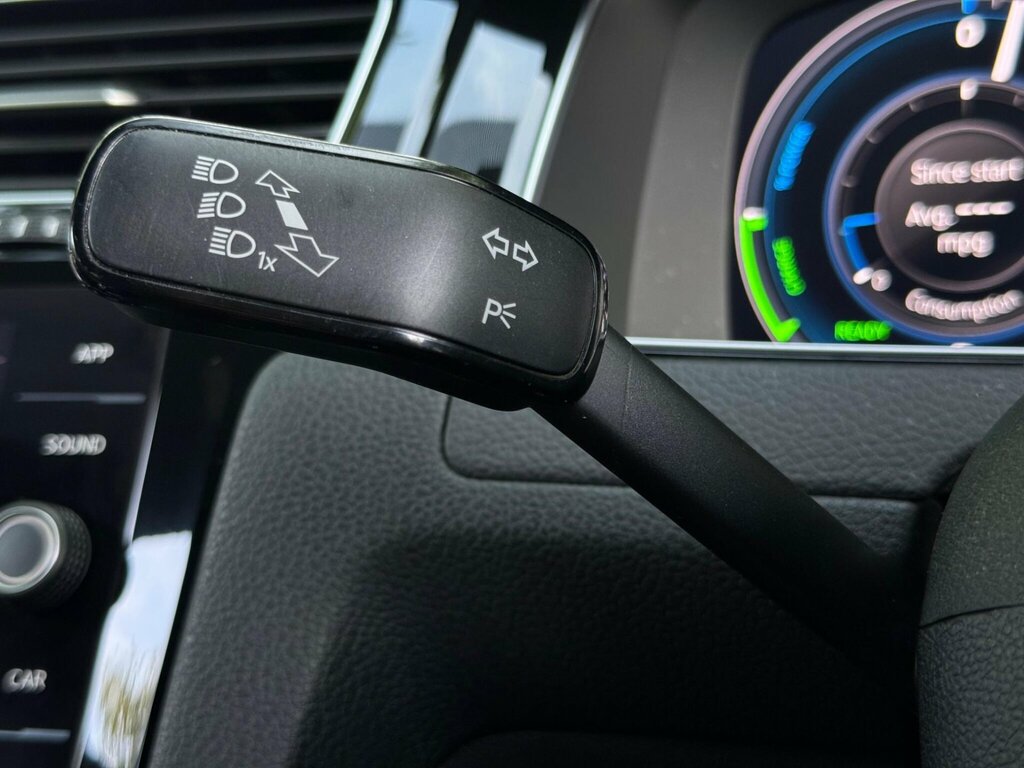 Volkswagen e-Golf 99Kw E-golf 35Kwh Black #36