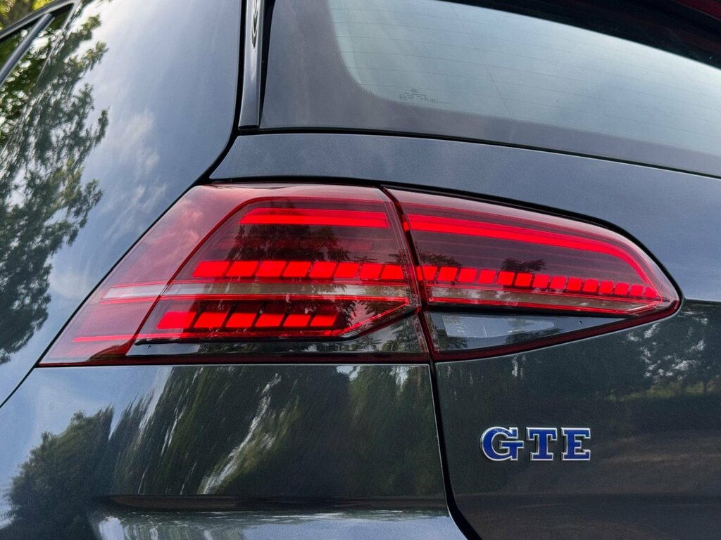 Volkswagen e-Golf 99Kw E-golf 35Kwh Black #23