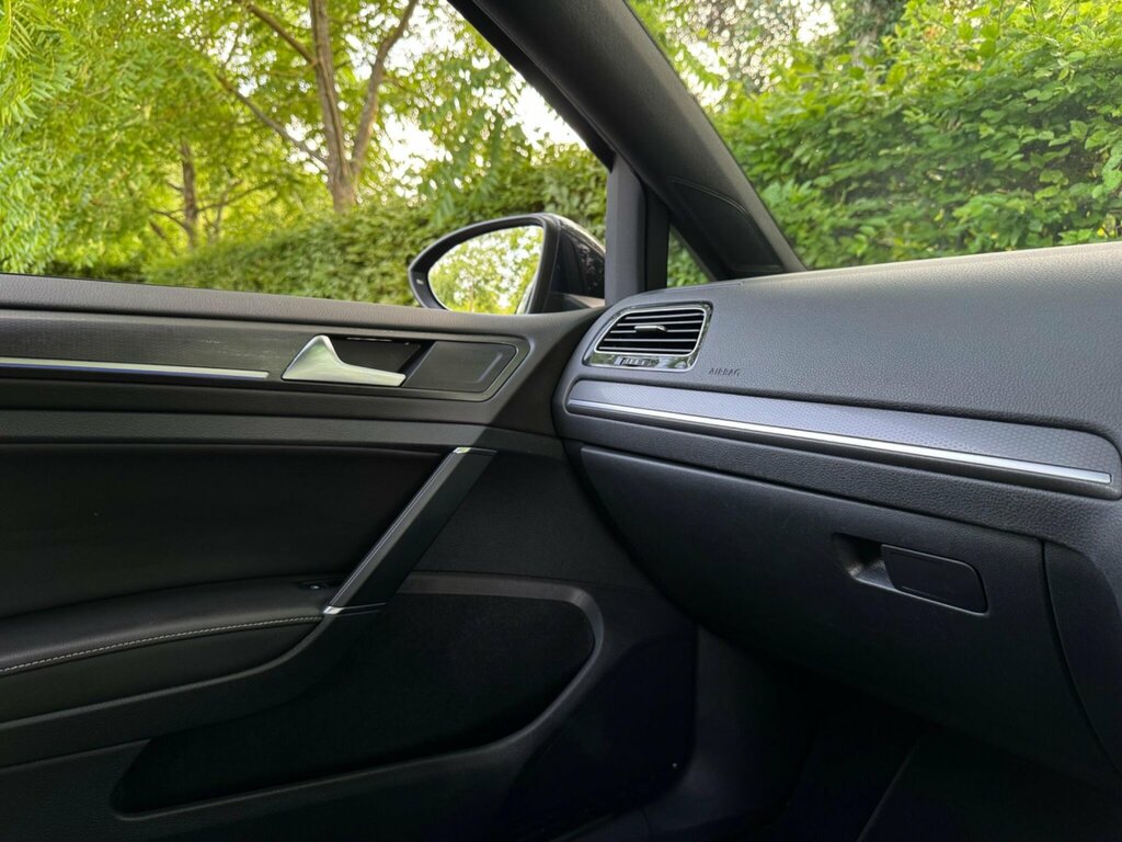 Volkswagen e-Golf 99Kw E-golf 35Kwh Black #47