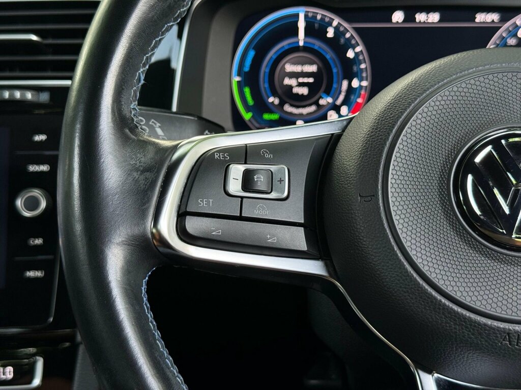 Volkswagen e-Golf 99Kw E-golf 35Kwh Black #34