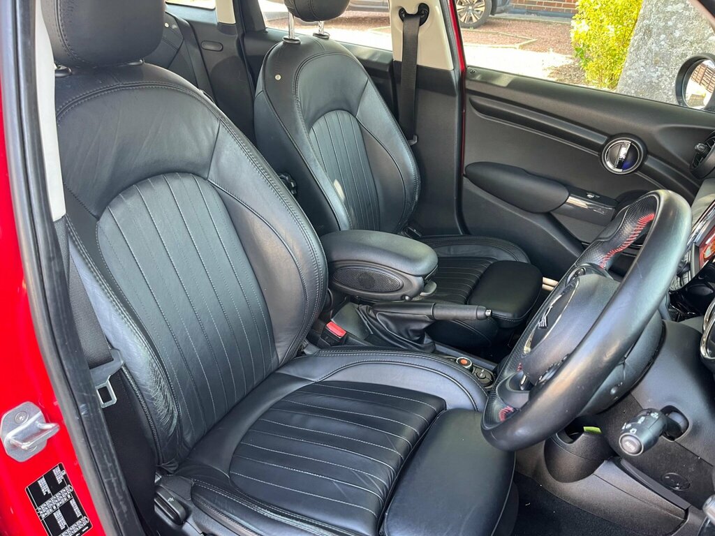 Mini Hatch 1.5 Cooper Steptronic Euro 6 Ss RO68XCP Red #3