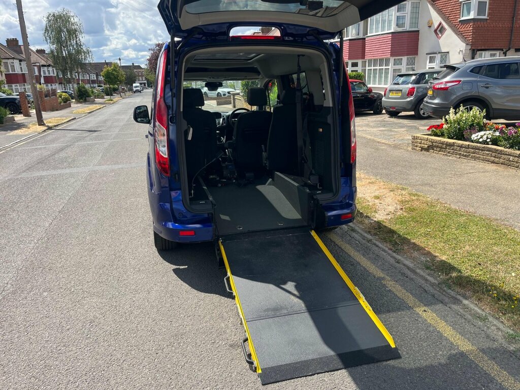 Ford Tourneo Connect 1.5 Tdci Titanium Euro 6 Blue #4