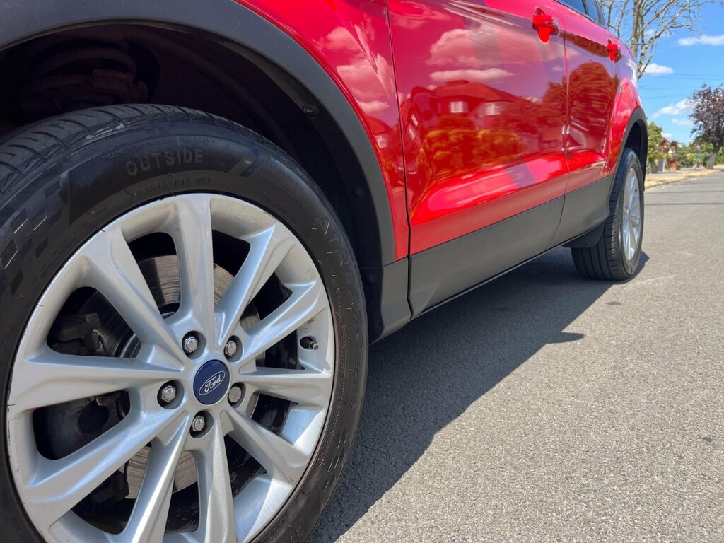 Ford Kuga 2.0 Tdci Titanium 2Wd Euro 6 Ss EK15VCG Red #5
