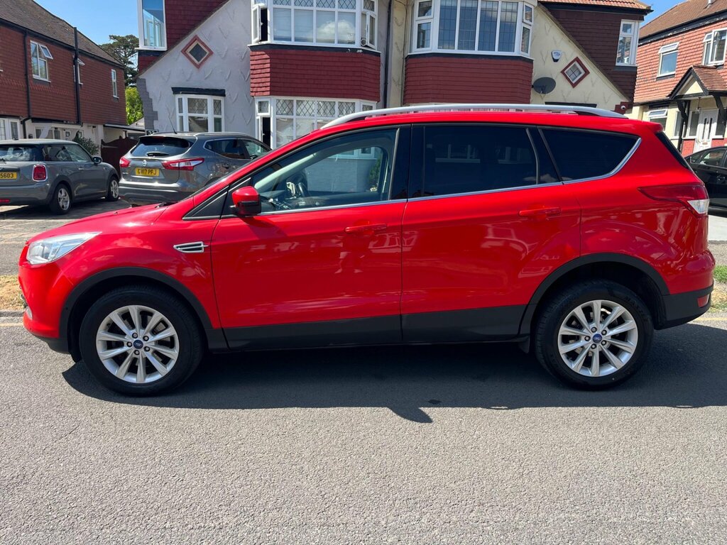 Ford Kuga 2.0 Tdci Titanium 2Wd Euro 6 Ss EK15VCG Red #6