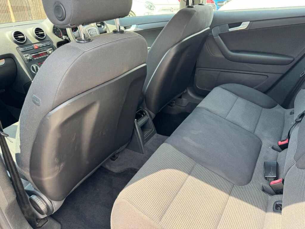 Audi A3 1.6 Special Edition Blue #16