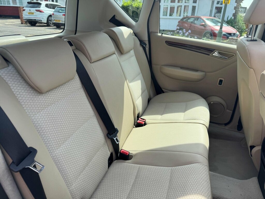 Mercedes-Benz A Class A160 Classic Se Blue #12