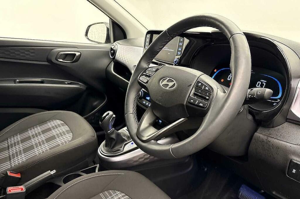 Hyundai I10 1.2 79 Premium Nav EN25KCX Black #6