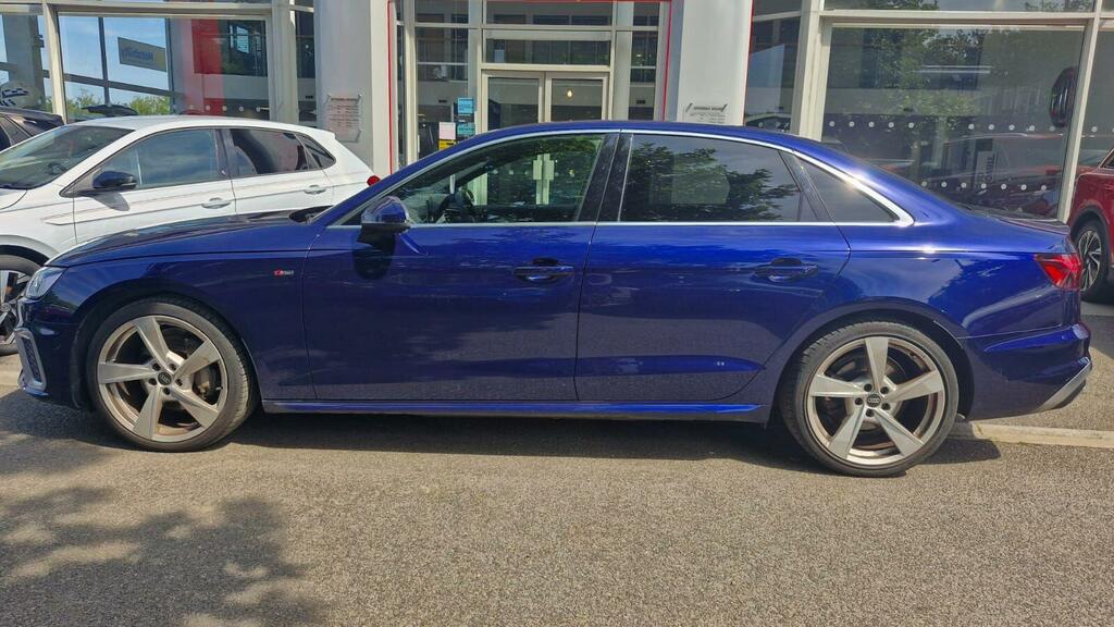 Audi A4 2.0 Tfsi 40 S Line S Tronic Euro 6 Ss YT74XNP Blue #5