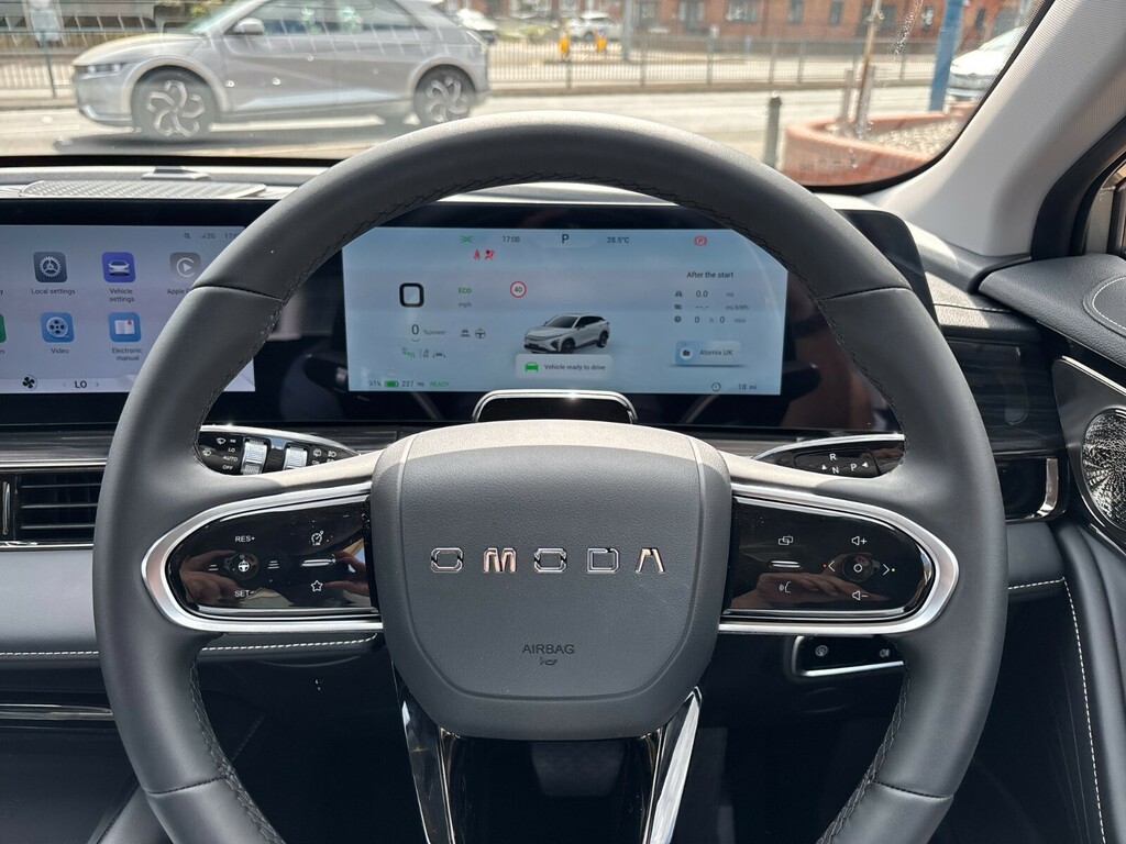 Omoda E5 61.05Kwh Noble Suv 204 Ps White #21