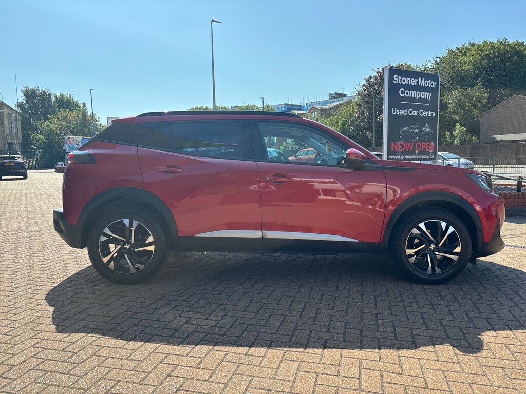 Peugeot 2008 1.2 Puretech Allure Red #2