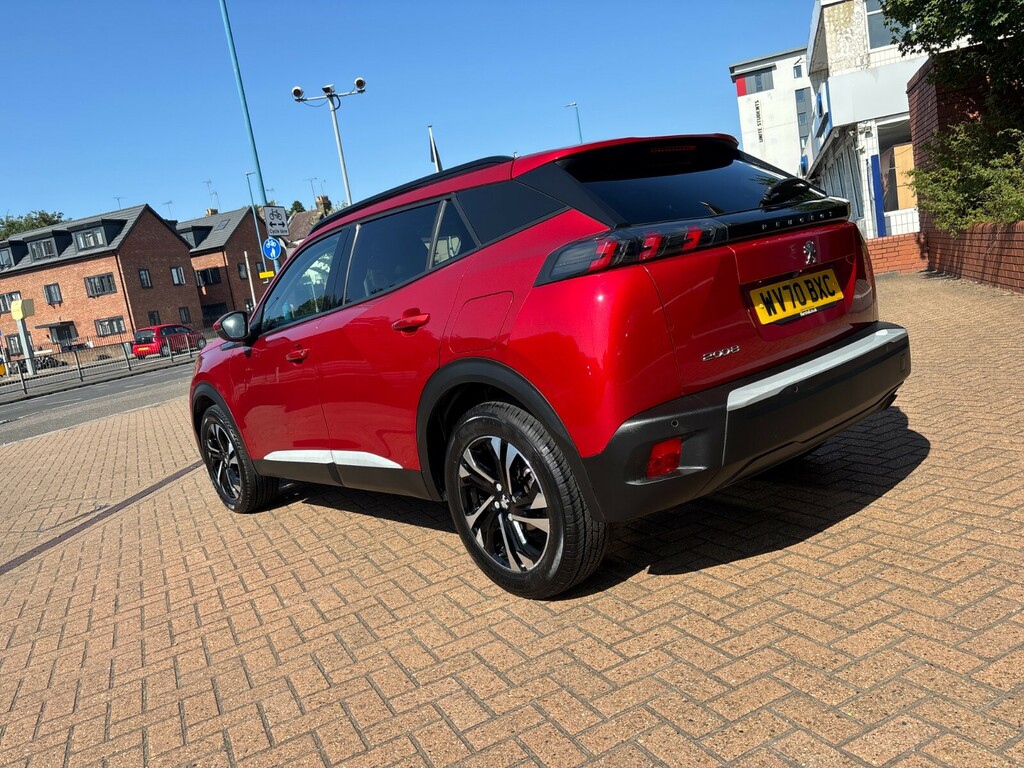 Peugeot 2008 1.2 Puretech Allure Red #6