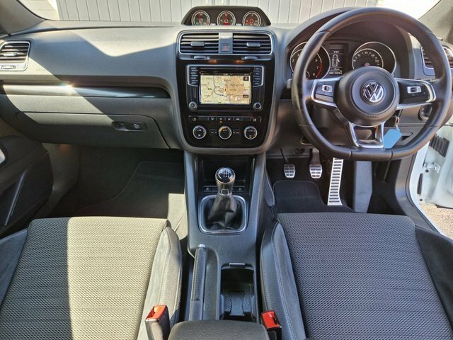 Volkswagen Scirocco 2.0 Tsi Bluemotion Tech Gt Hatchback Ma White #6