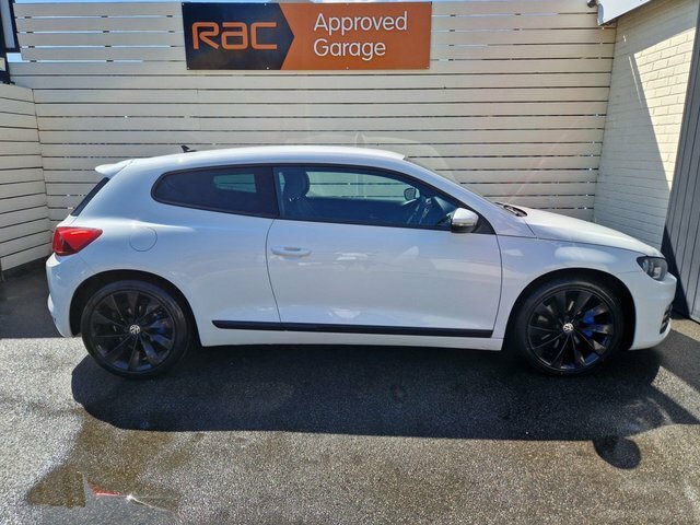 Volkswagen Scirocco 2.0 Tsi Bluemotion Tech Gt Hatchback Ma White #4