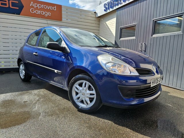 Renault Clio 1.2 Campus Sport Hatchback 142 Black #1
