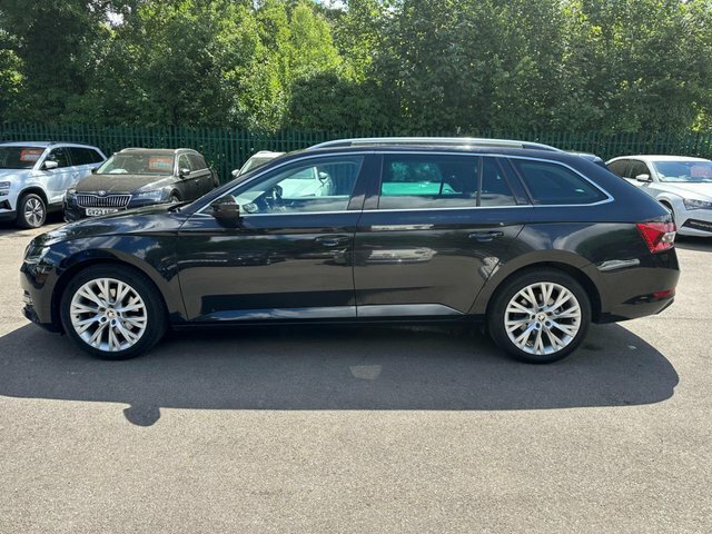 Skoda Superb 1.5 Tsi Act Se Black #5
