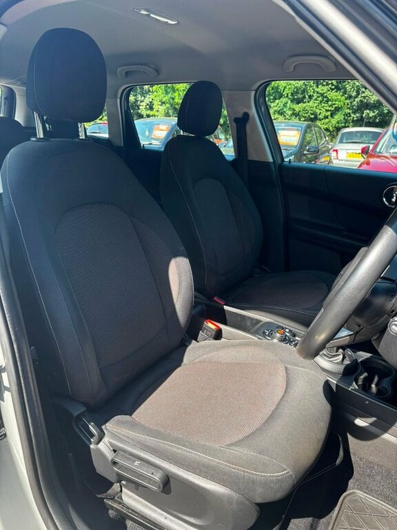 Mini Countryman Hatchback Green #12