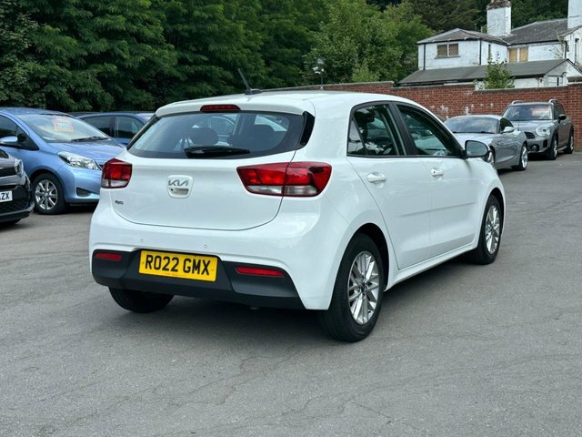Kia RIO 1.2 2 Hatchback White #6
