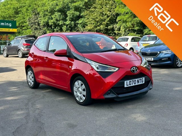 Toyota Aygo 1.0 Vvt-i X-play Hatchback Red