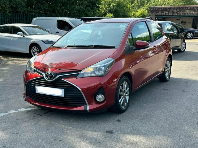 Toyota Yaris 1.0 Vvt-i Icon Hatchback Red #3