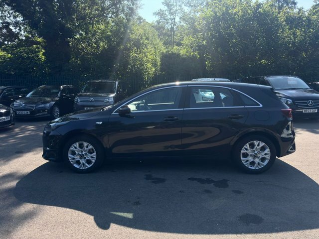 Kia Ceed 1.5 T-gdi 2 Hatchback Black #6