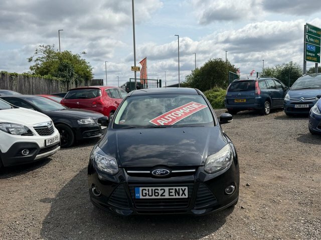 Ford Focus 1.6 Zetec Hatchback GU62ENX Black #2