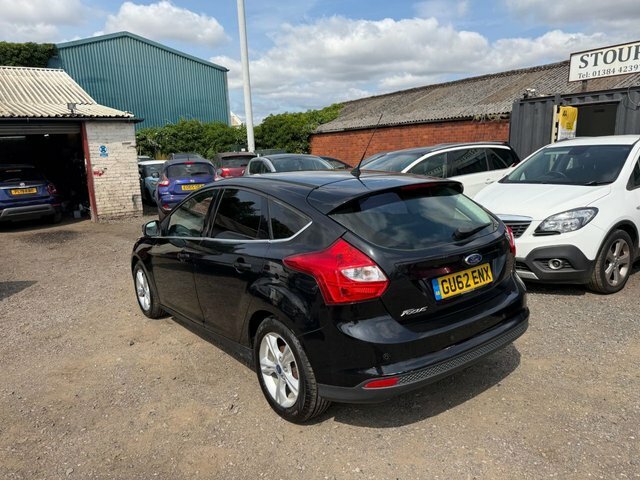 Ford Focus 1.6 Zetec Hatchback GU62ENX Black #4