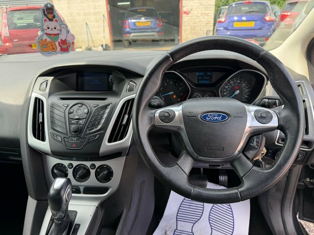 Ford Focus 1.6 Zetec Hatchback GU62ENX Black #6