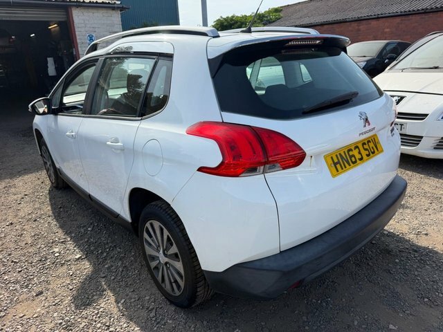 Peugeot 2008 White #3