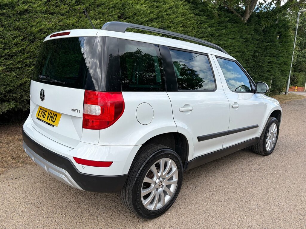 Skoda Yeti 1.2 Tsi Se Outdoor Euro 5 105 P White #2