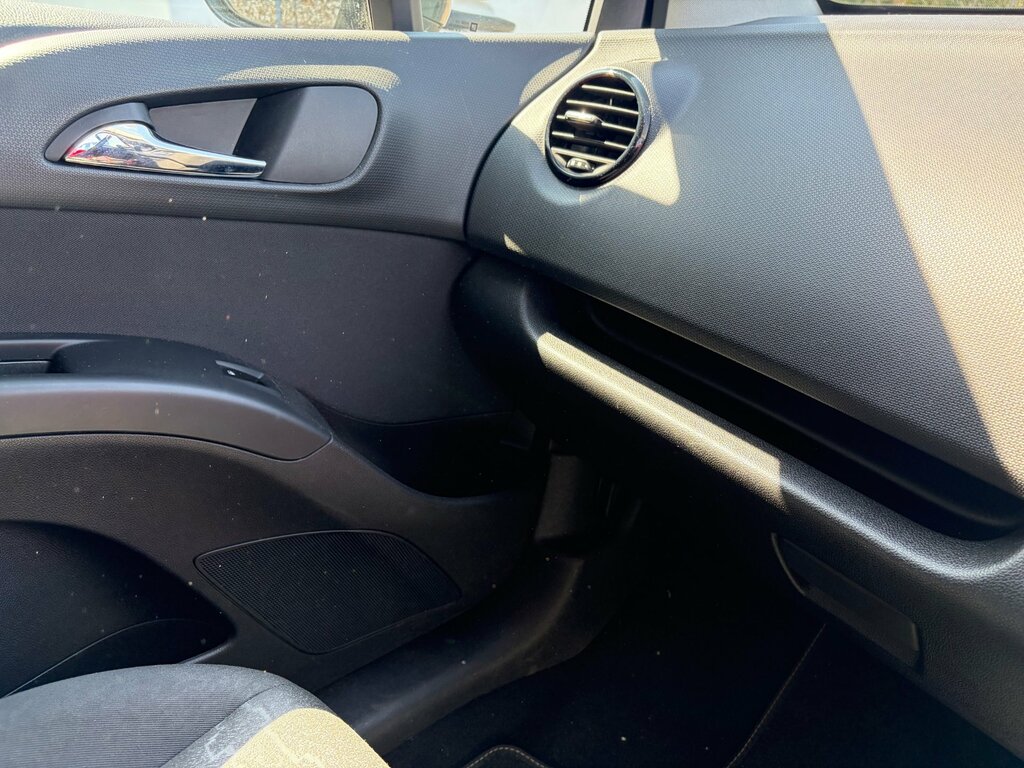 Vauxhall Meriva Meriva Exclusiv Ac Red #17