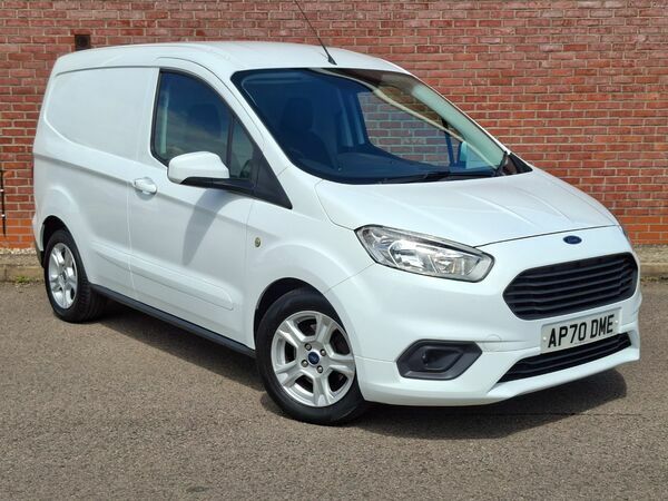 Ford Transit Courier Limited AP70DME