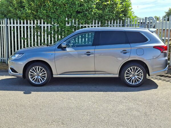 Mitsubishi Outlander 2.4 Phev Van #4