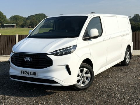 Ford Transit Custom 2.0 300 Limited FE24XUB White
