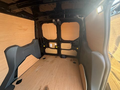 Ford Transit Connect 1.5 240 Limited Black #5