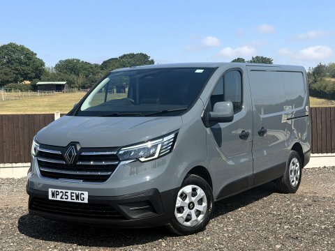 Renault Trafic 2.0 Dci Sl30 Grey