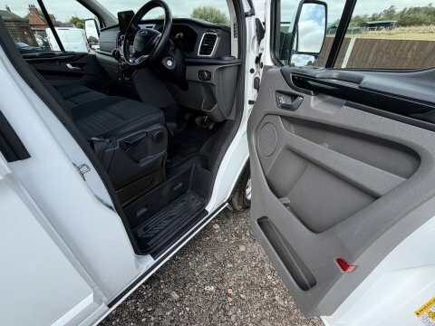 Ford Transit Custom Leader White #21