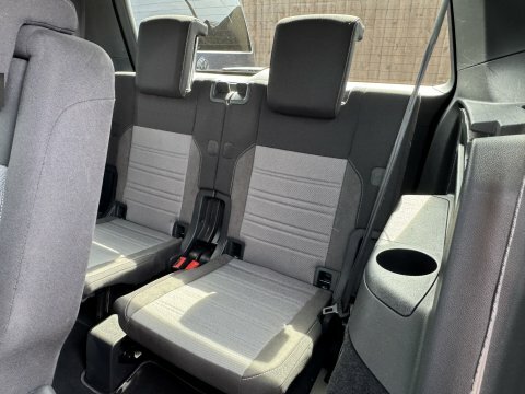 Volkswagen Touran Touran Silver #29