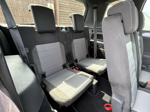 Volkswagen Touran Touran Silver #27
