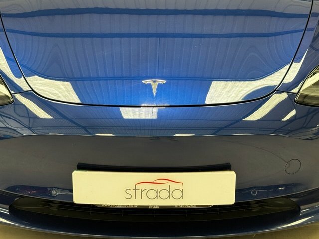 Tesla Model 3 Motor Performance Saloon GL71EKC Blue #2
