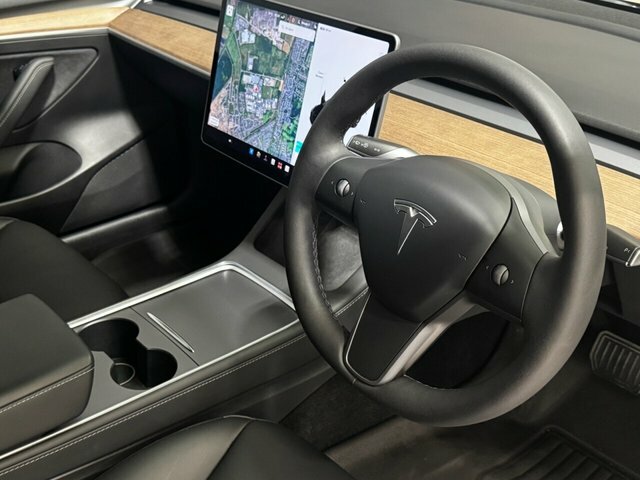 Tesla Model 3 Range Plus Saloon Black