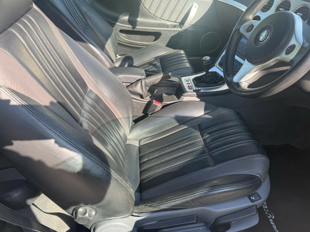 Alfa Romeo Brera 2.2 Jts Sv Red #25