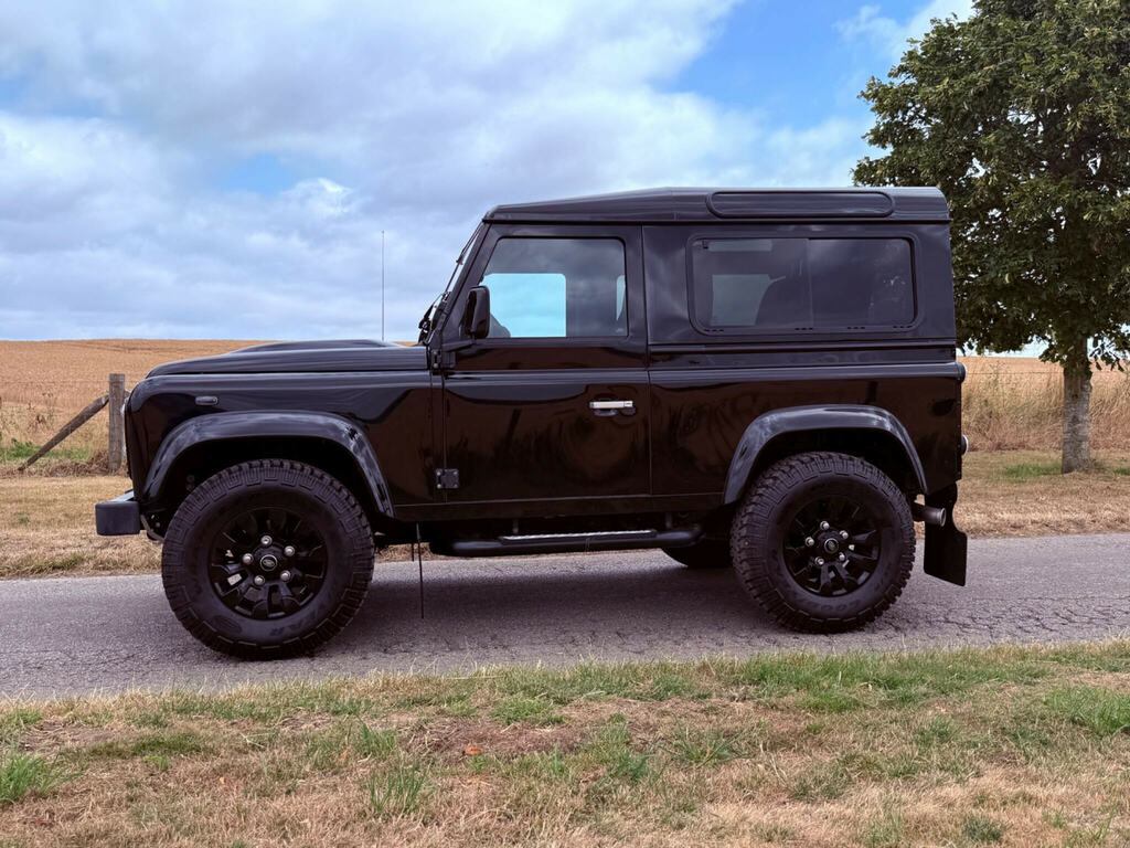 Land Rover Defender 90 Td Station Wagon Black #2