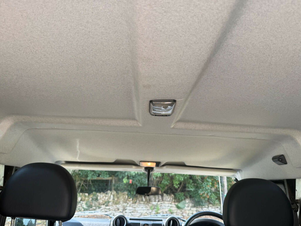 Land Rover Defender 90 Defender 90 Hard Top Td Green #23