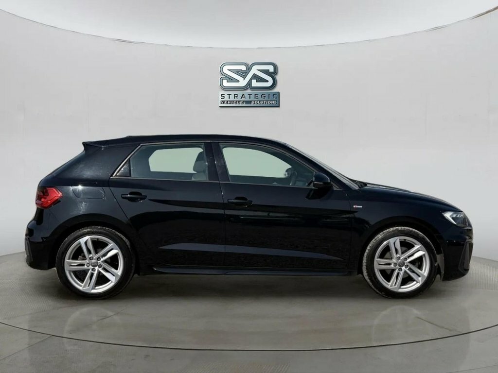 Audi A1 1L S Line DA19BRF Black #3