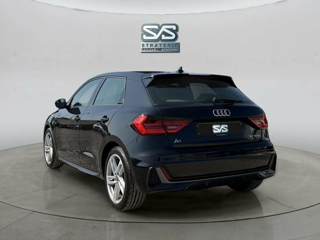 Audi A1 1L S Line DA19BRF Black #6