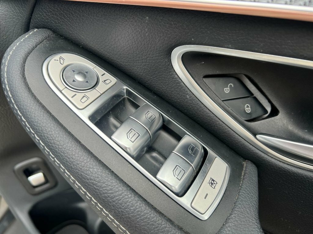 Mercedes-Benz EQC Eqc 400 Amg Line Premium 4Matic Black #39